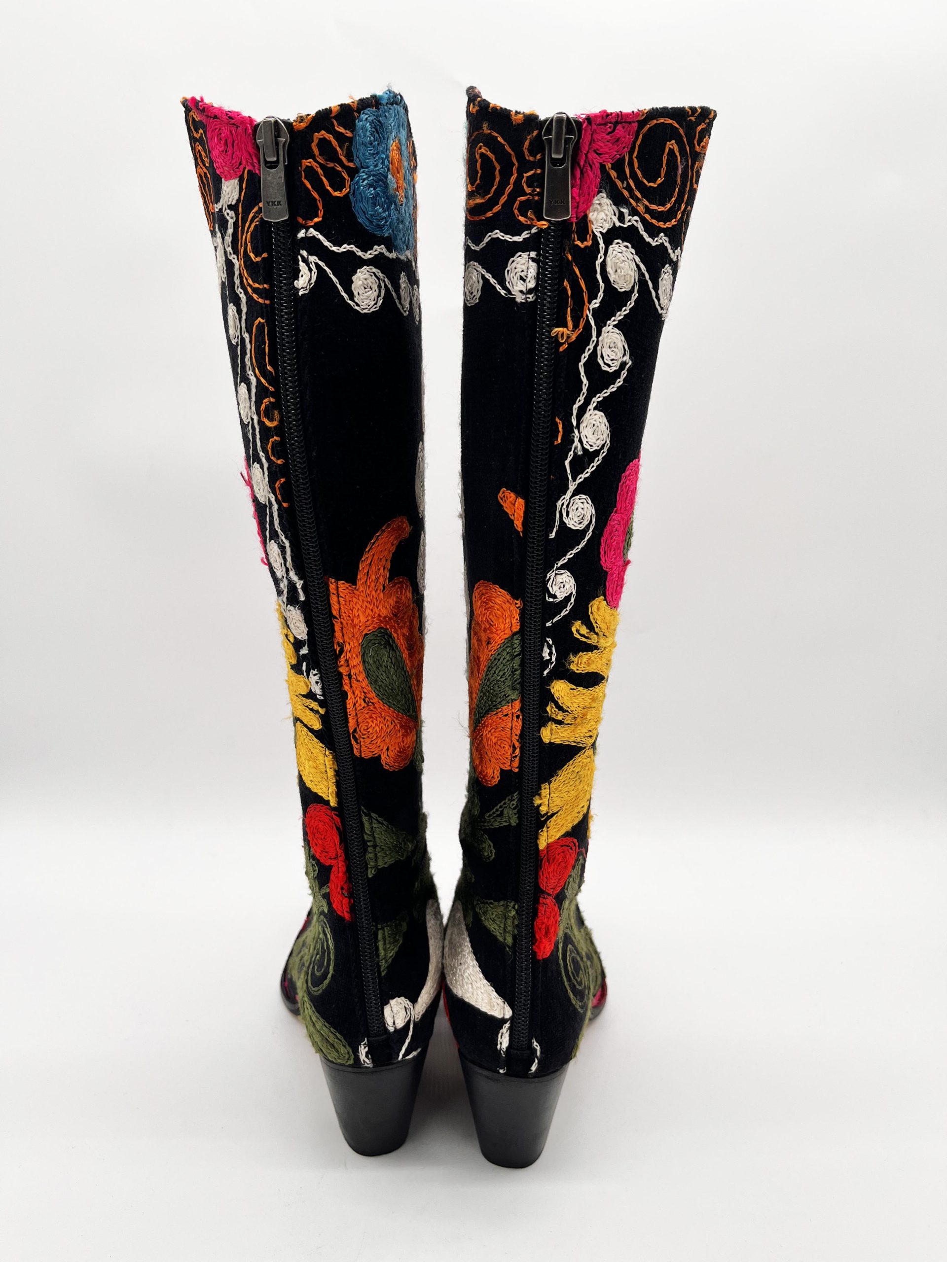 LONGUE BOTTES POINTUE