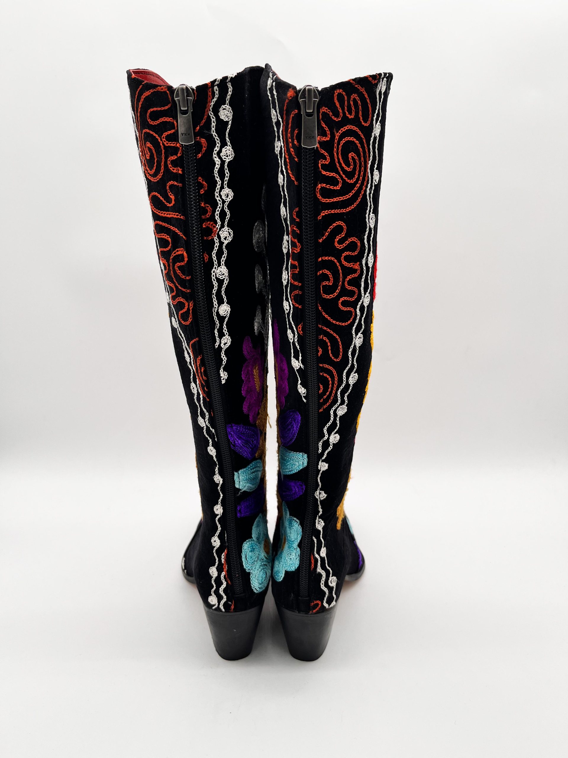 LONGUE BOTTES POINTUE